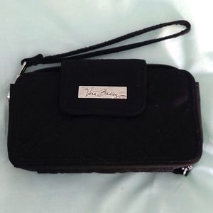 brand new black ⚫ Vera Bradley hand clutch